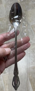 17 Oneida Raphael Iced Teaspoons Distinction Deluxe HH Stainless Flatware 7 1/2" - Picture 1 of 4