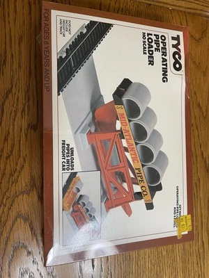 TYCO  OPERATING PIPE LOADER and  4 PIPES HO Scale #958 NEW SEALED! - Image 1 of 4