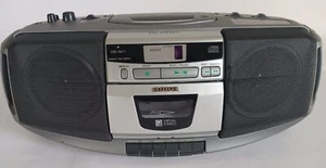 AIWA CSD-ES225U Compact Disc Stereo Radio Registratore a Cassette, Boombox Portatile - Foto 1 di 13
