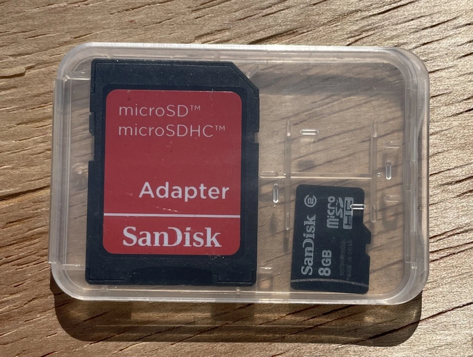 SANDISK 8GB Micro SD SDHC 8 GB HC Micro With Case NEW - Image 1 of 2