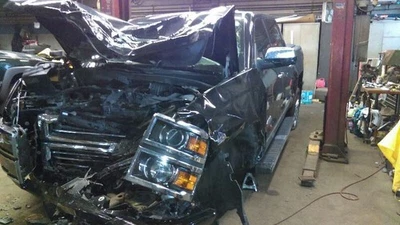 15 凯迪拉克凯雷德底盘ECM燃油泵模块左手框架导轨 — 第 1/4 张图片