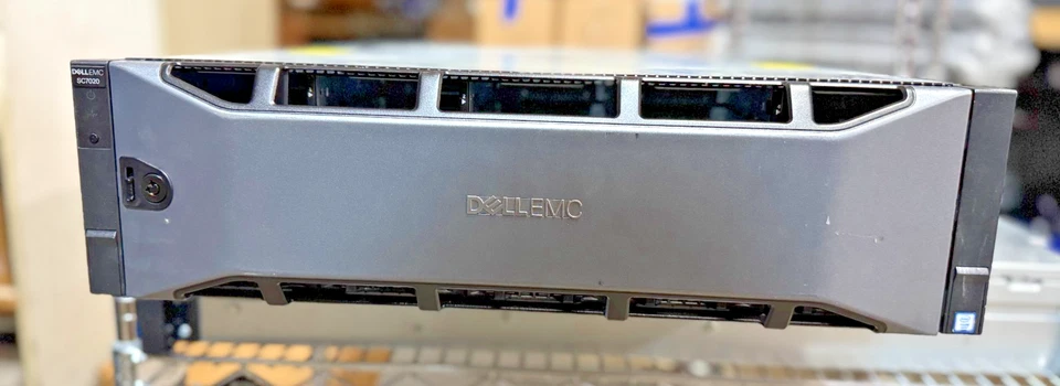 Dell Compellent  SC7020 16Gb/s FC Storage Arrays  w/ Caddies, 2 x M24G7 Module🍁 - Image 1 of 4