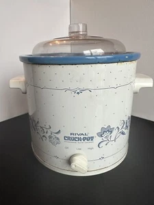 Rival Crock-Pot 3 1/2 Quart Slow Cooker Model 3100 Delft Blue Used - Picture 1 of 13