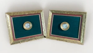 Vintage Set gerahmte Kunst grüner Samt kleine kreisförmige Kolonialszenen gold - Bild 1 von 11