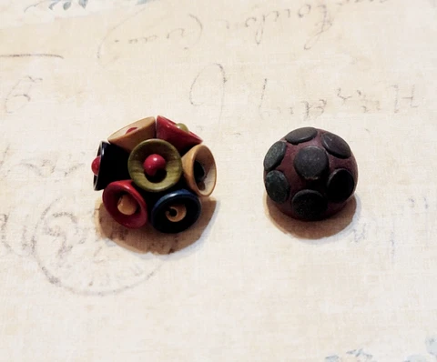 Antique Vintage Lot Of 2 Ornate & Unique Wood Buttons 1" & 5/8" Cover