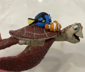 Hallmark Disney Pixar Alla ricerca di Nemo Dory Crush Sweeeet ornamento amicizia 2005 - Foto 1 di 3
