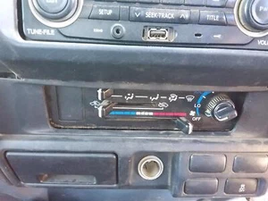 TOYOTA LANDCRUISER HEATER/AC CONTROLS 76/78/79 SERIES, 08/09 - - Picture 1 of 2
