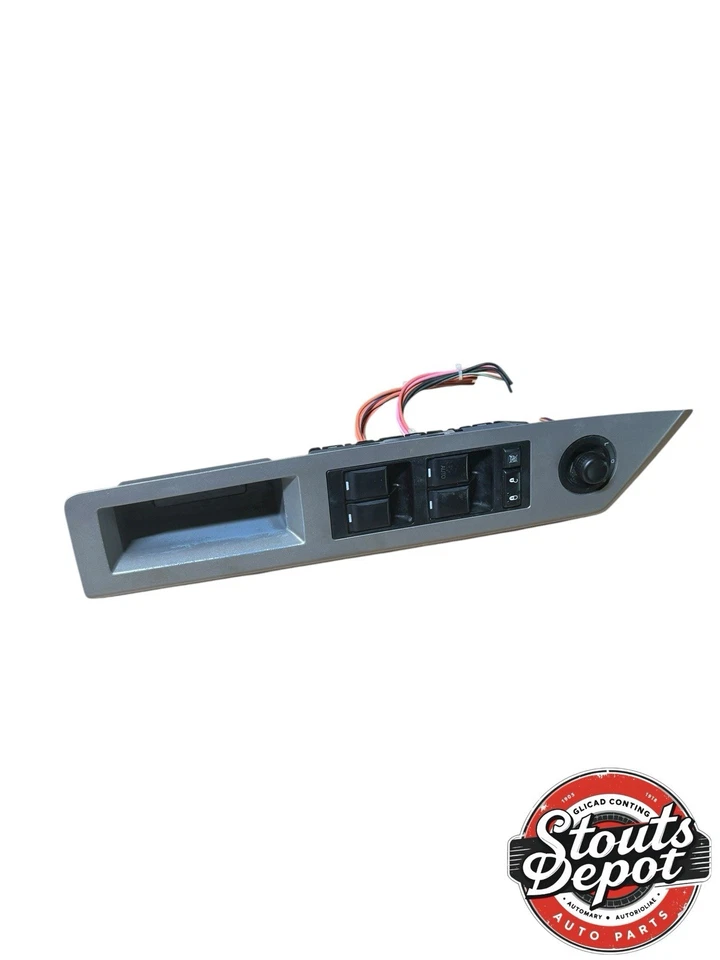 2008-2014 道奇复仇者前驱动主窗开关原始设备制造商 04602780AA — 第 1/4 张图片