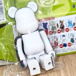 ☆BE@RBRICK Bearbrick100% SERIES 49 Secret COMME des GARÇONS CDG☆ From JAPAN - Picture 1 of 13
