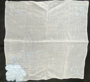Vintage Cotton Blue Embroidery On White Hanky Handkerchief Appliqué Flower - Picture 1 of 3