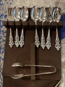 Wallace Silversmiths SilverPlate Salad Serving 18/8 Baroque Tongs Fork Spoons - Picture 1 of 7