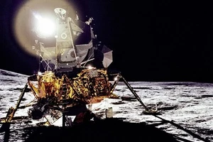 Neu 5x7 NASA Foto: Apollo 14 Mondlandefähre "Antares" auf dem Mond, 1971 - Bild 1 von 1