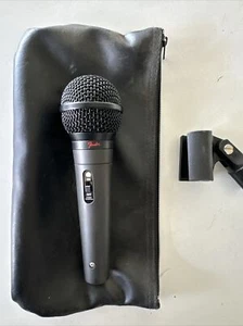 Fender Microphone Mic Model P51 Very Lightly Used w/ Leather Fender Bag - Picture 1 of 10
