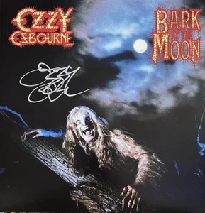 OZZY OSBOURNE AUTOGRAFO FIRMATO CORTECCIA ALLA LUNA VINILE - Foto 1 di 2