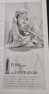 1947 Tussy Contraband lápiz labial bonita dama collar de perlas anuncio cosmético vintage - Imagen 1 de 1