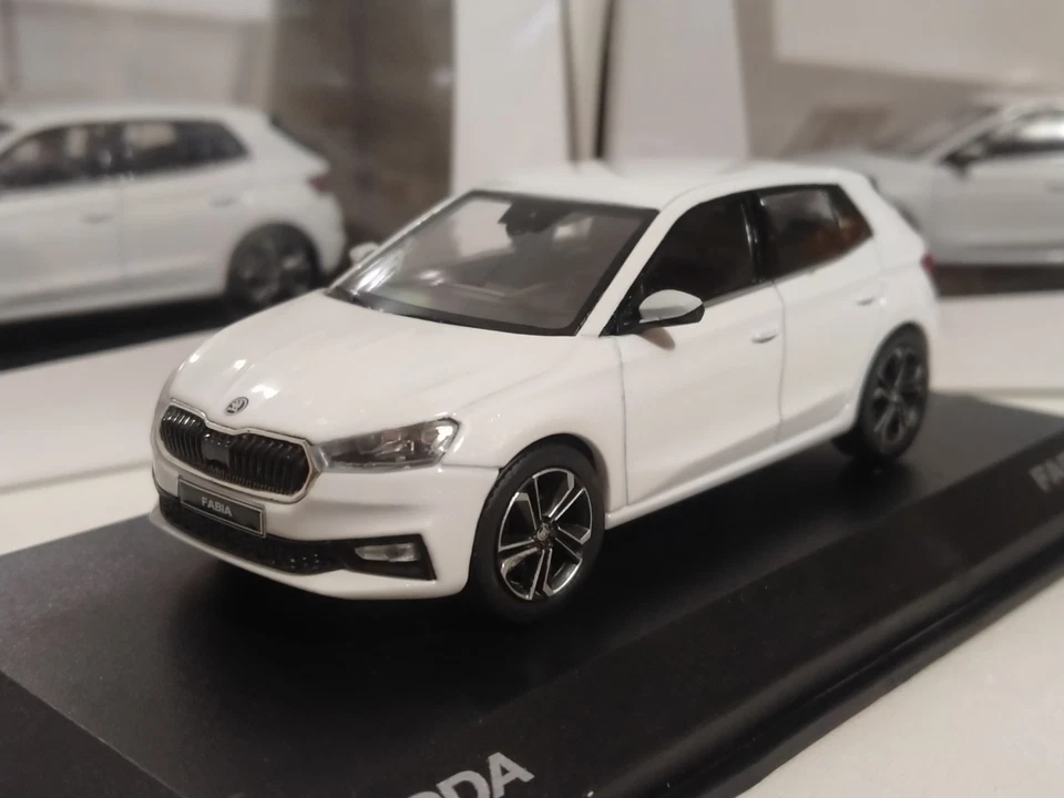 SKODA FABIA 4 Serie 2021 NOREV 1/43 Limited Edition White 07 New in Box RARE!! - Immagine 1 di 4