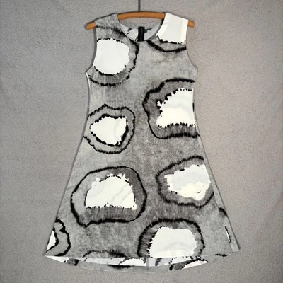 Norma Kamali 无袖 A 字裙 M 码黑色白色抽象印花秋千 — 第 1/4 张图片