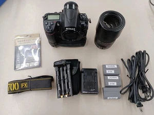 Nikon D700/Mb-D10 Digital SLR - Bild 1 von 7