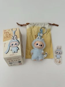 Pin Pop Mart For Love A-M 'Letter D' Labubu - Imagen 1 de 2