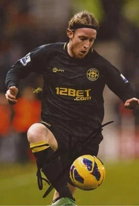 WIGAN: RONNIE STAM SIGNED 6x4 ACTION PHOTO+COA - Picture 1 of 1