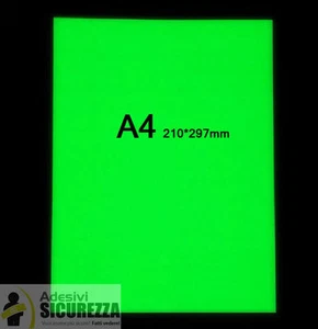 FLUORESZIERENDES KLEBEBAND LEUCHTET IM DUNKEL GRÖSSE A4 (2 BLÄTTER ZU VERKAUFEN) - Bild 1 von 1