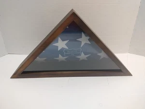 Vetrina bandiera americana per custodia bandiera 3 piedi per 5 piedi dimensioni 10 per 10 per 14,5. - Foto 1 di 9