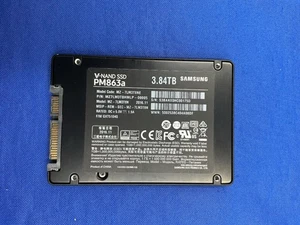 MZ-7LM3T8NE Samsung PM863a 3.84TB SATA 2.5in SSD MZ7LM3T8HMLP - Picture 1 of 7