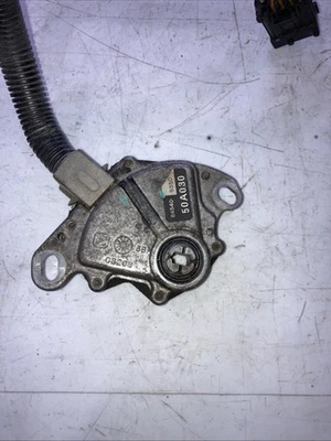 Interruptor de seguridad neutro Saab 900 1997 1998 50A030 4114082 Foto 1 de 4