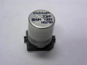 40 Nichicon UUN2A330MNR1MS 33uF 100V 20% SMT Electrolytic Capacitors - Picture 1 of 1