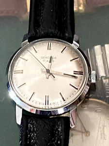 Vintage Sekonda 17J Mechanical Watch in Very Good Working Order - Picture 1 of 13