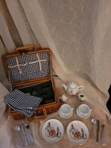 Vtg Reutter Porzellan Germany Dutch Girls Flowers Tea Set Picnic Basket Utensils - Picture 1 of 13