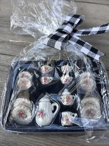 Miniature Tea Set Pink Florals - Picture 1 of 6