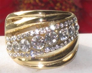 Gold cz ring dome ladies 18kt steel comfort cubic zirconia 8 stone everyday 1880 - Picture 1 of 5