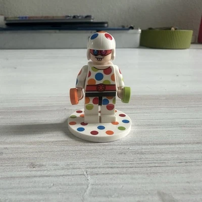 LEGO Batman Ultimate Batmobile 70917 Polka Dot Man Minifigure Batman Movie - Image 1 of 4