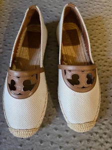 Nordstrom Rack Tori Burch Natural / Tan Slip On Women's Shoes Flats Size 5 NEW - Picture 1 of 9