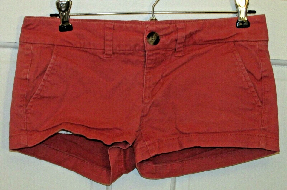 Pantalón corto informal elástico rojo para mujer American Eagles talla 0 Foto 1 de 4