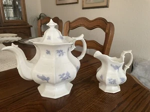 Blairs Teekanne und Milchkännchen  - Bild 1 von 2