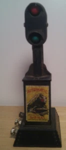 VINTAGE MARX ALL METAL 0 SCALE 2 LIGHT BLACK BLOCK SIGNAL TESTED WORKS WELL - Picture 1 of 5