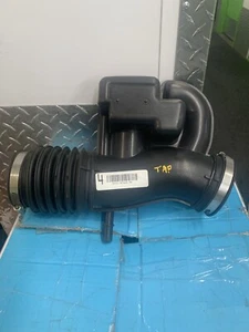2011-2014 Intake Hose Charge Air Hose For Ford Mustang BR33-9F805-AB - Picture 1 of 6