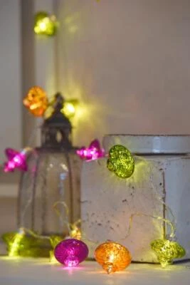 LIGHTSTYLE LONDON Kasbah - 16 LED Hand Crafted Glass Lanterns - Indoor Light Chain - Mains Powered