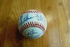 1992 Reds Signed Baseball Barry Larkin,Paul O'Neill, Lou Piniella,etc.(30 Autos) - Picture 1 of 8