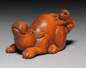 Antique Japanese NETSUKE Hippopotamus monkey -signed -okimono -rare from Japan - Picture 1 of 6