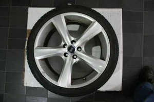 Komplettrad für Audi 8x18H2 ET 38 LK 100 5 Loch Nokian 225/40ZR18 92Y XL - Bild 1 von 9