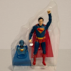 Superman Epic Strike 6" Action Figure Spin Master DC Comics con testa e mantello robot - Foto 1 di 4