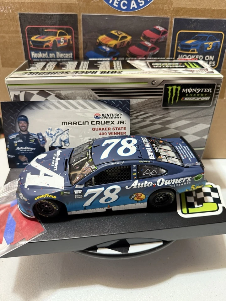 Martin Truex Jr. #78 seguro de propietarios de automóviles Kentucky Win 2018 1/24 diecast Foto 1 de 4