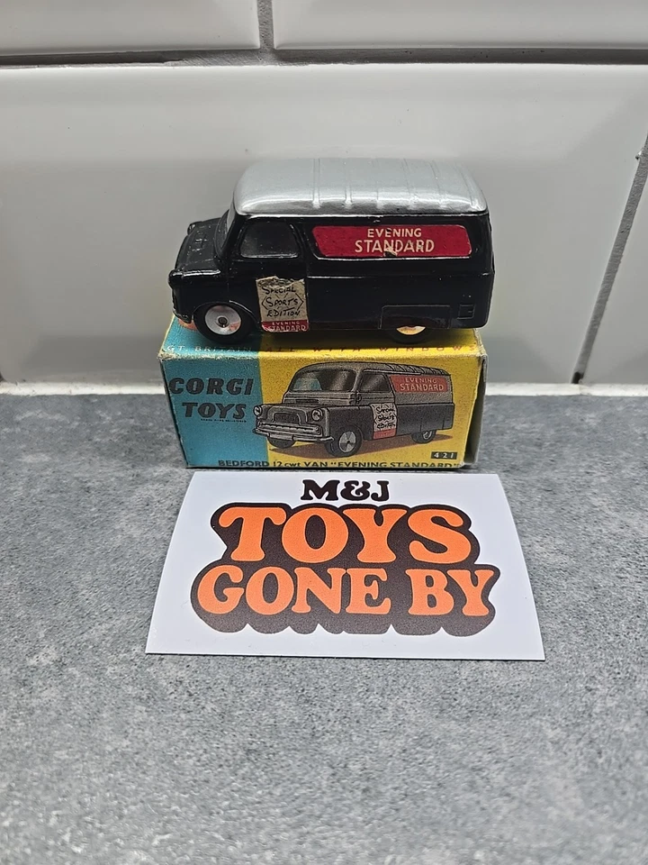 Corgi Toys No.421 Bedford C.A. Furgoneta Evening Standard 12cwt (1960-62) Foto 1 de 4