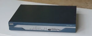 Routeur Cisco 1812 CISCO1812 Integrated Services avec carte CF 32 Mo + câble d'alimentation - Photo 1/3