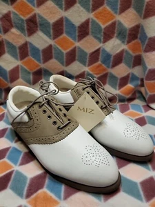 NWT Mizuno Women's Golf Shoes Size 8 5132 - Picture 1 of 6