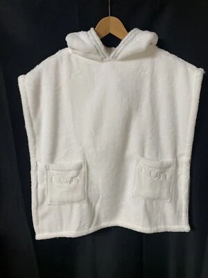 Luin Living Luxury Soft Hooded Poncho Pool White Towel Unisex Youth 5-10 yrs NWT - Image 1 of 4