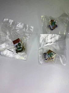 Vintage Pins Lapels Corner Brook, Newfoundland - New - Picture 1 of 1